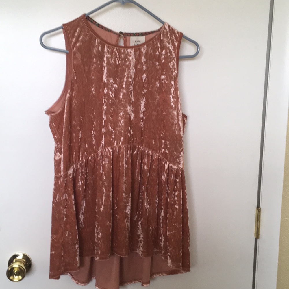Rose colored Knox rose sleeveless size large